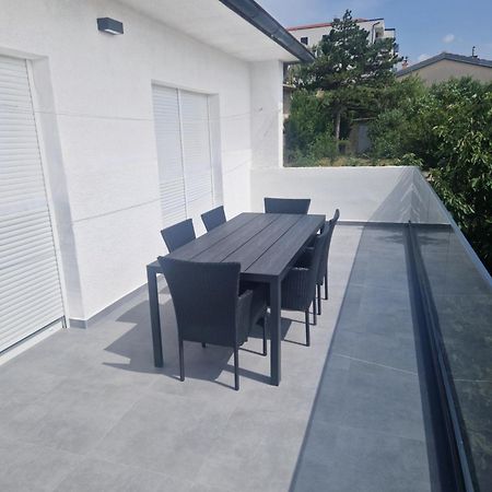 סנג' Apartment Marijanka מראה חיצוני תמונה