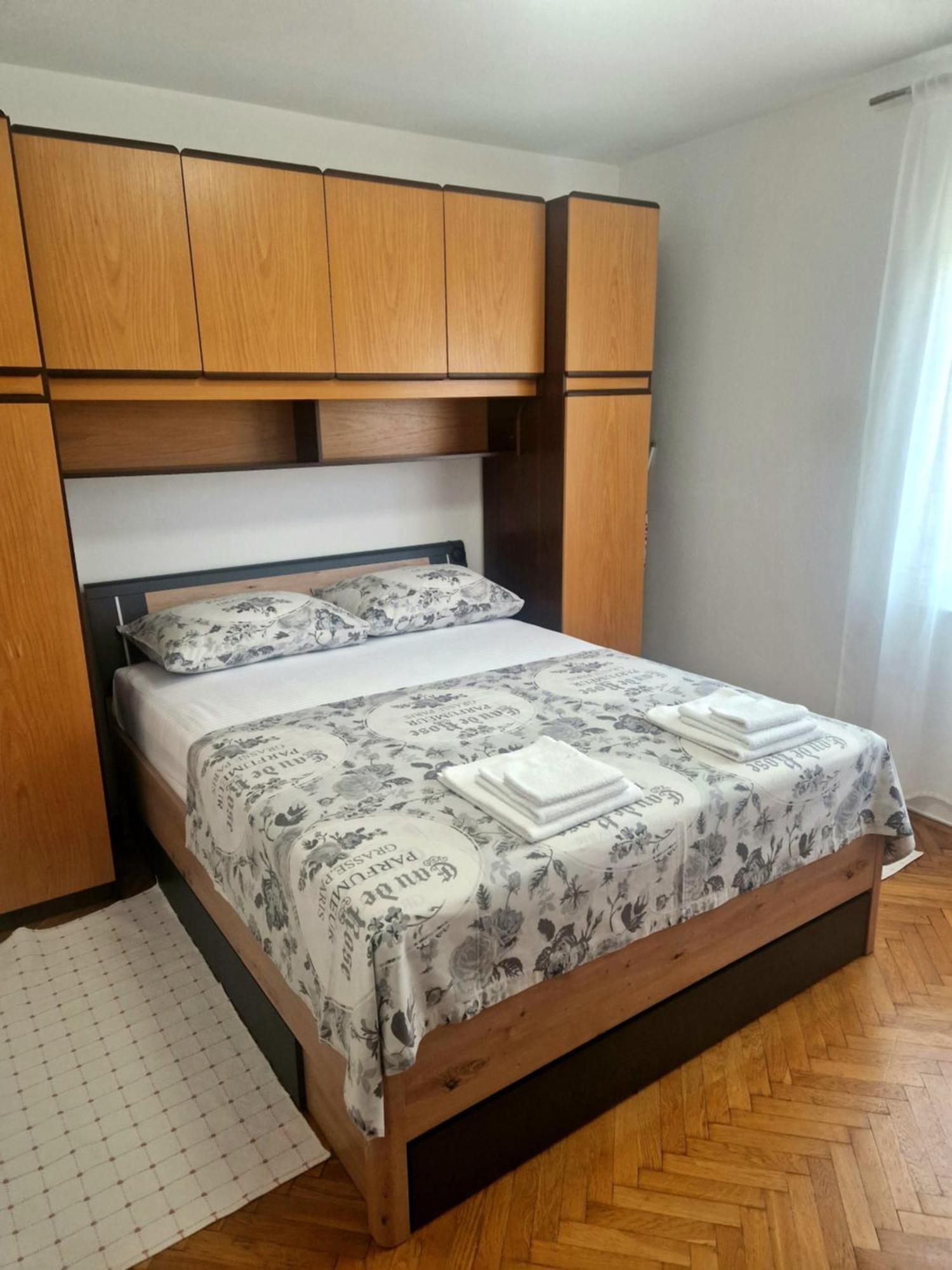סנג' Apartment Marijanka מראה חיצוני תמונה